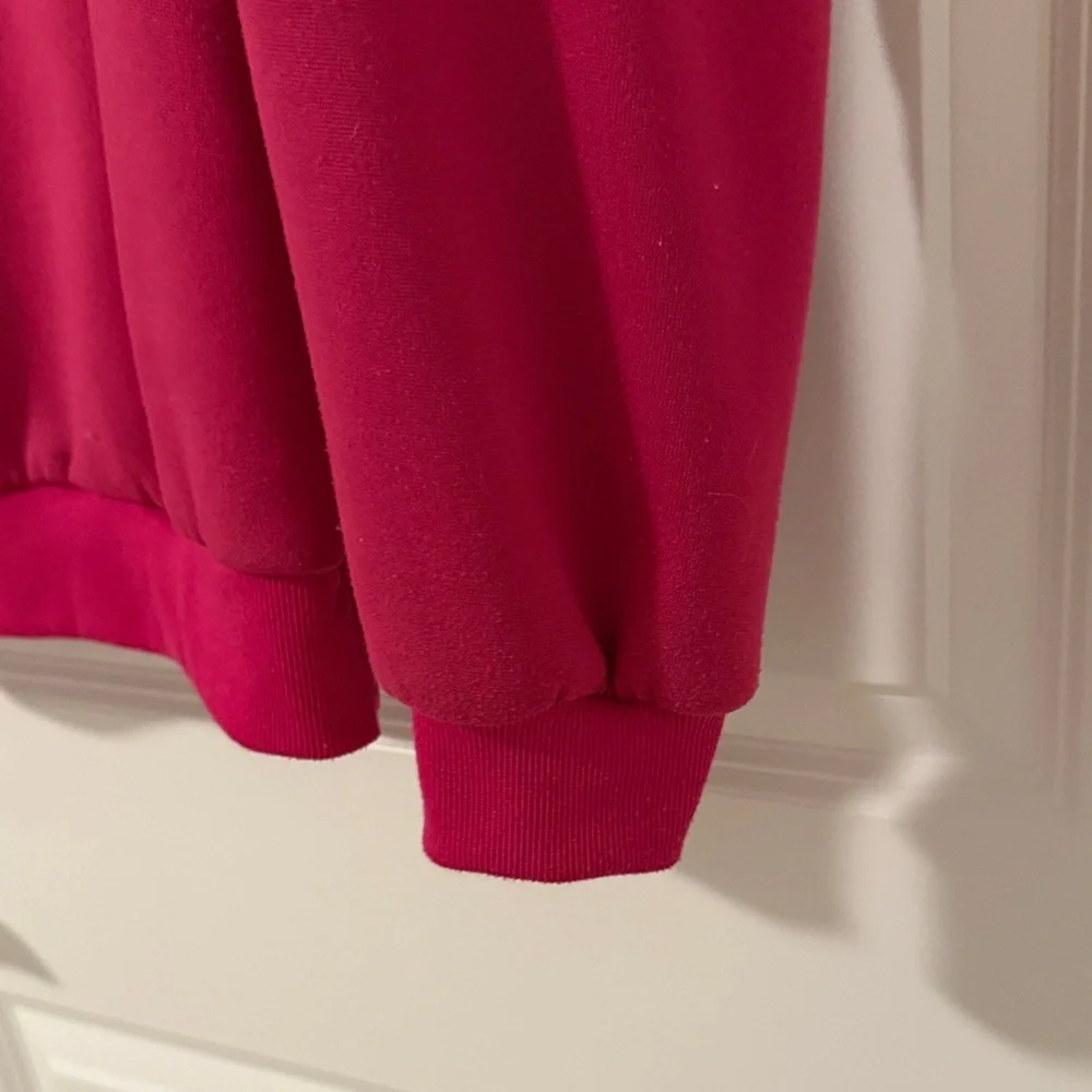 Pink Love Graphic Sweatshirt - Picture 4 of 5